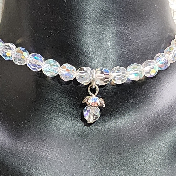 Vintage Signed DB Aurora Borealis Silver Choker Necklace with Teardrop Pendant - Picture 9 of 12